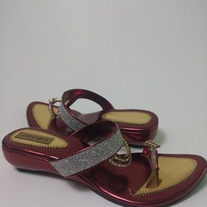 Tip Top Sandal with Toe Ring
